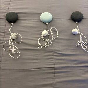 Google Smart Speakers (3)